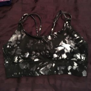 Lululemon sports bra